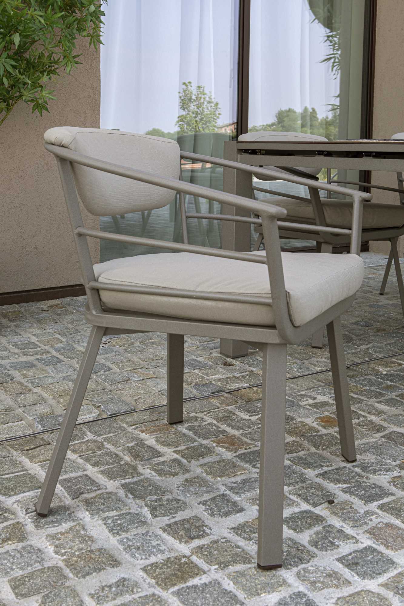 Poltrona alluminio Riverside tortora cm62x61h49/64/79